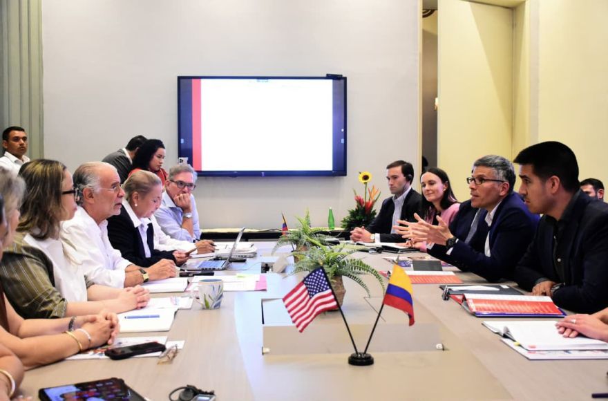 Encuentro entre el gobernador Verano y delegación de Estados Unidos fortalece agenda de cooperación para el desarrollo del Atlántico y las Américas