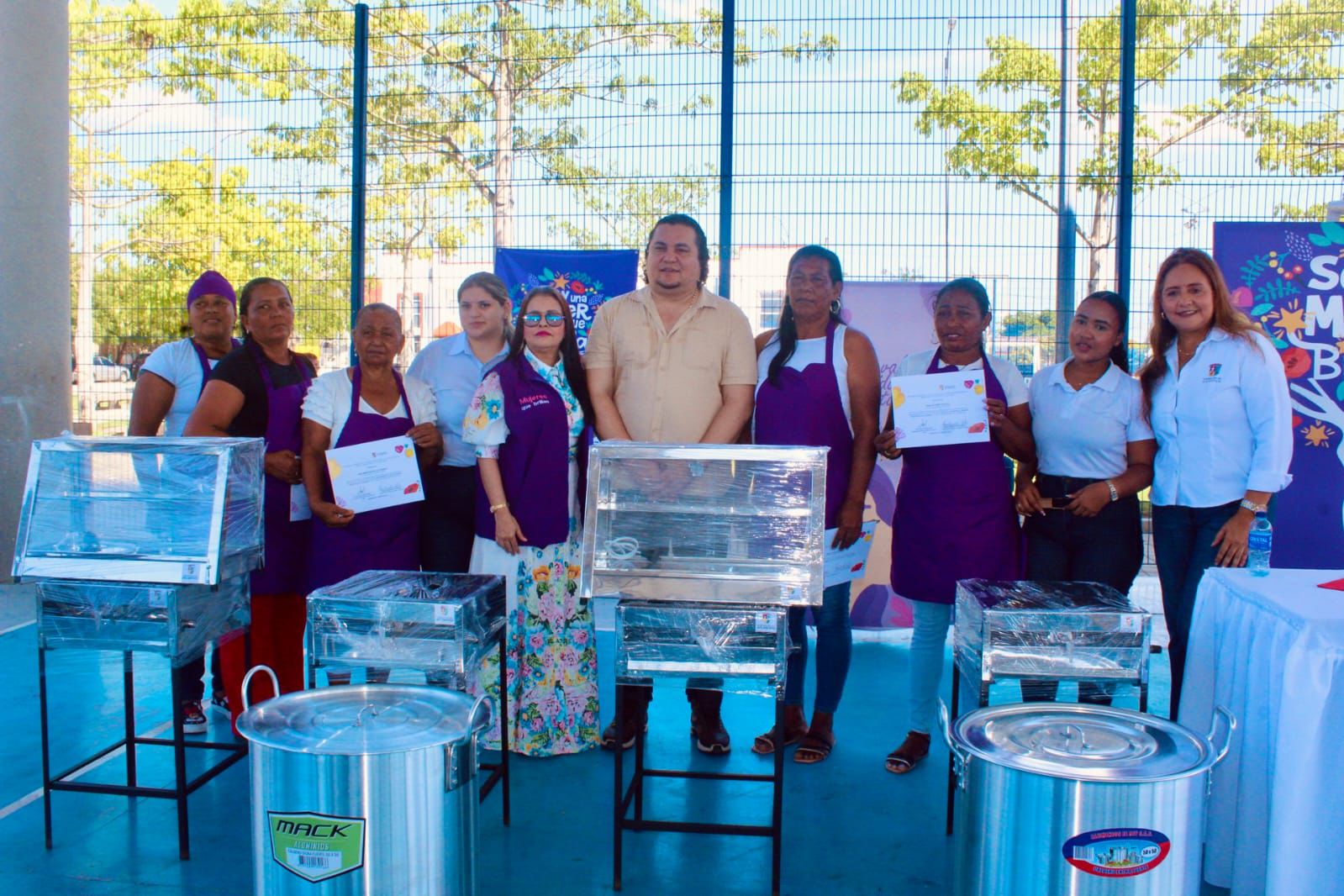 Matronas del Atlántico transforman su legado ancestral en potencia económica con el proyecto ‘Soy una mujer que brilla’ Matronas del Atlántico transforman su legado ancestral en potencia económica con el proyecto ‘Soy una mujer que brilla’