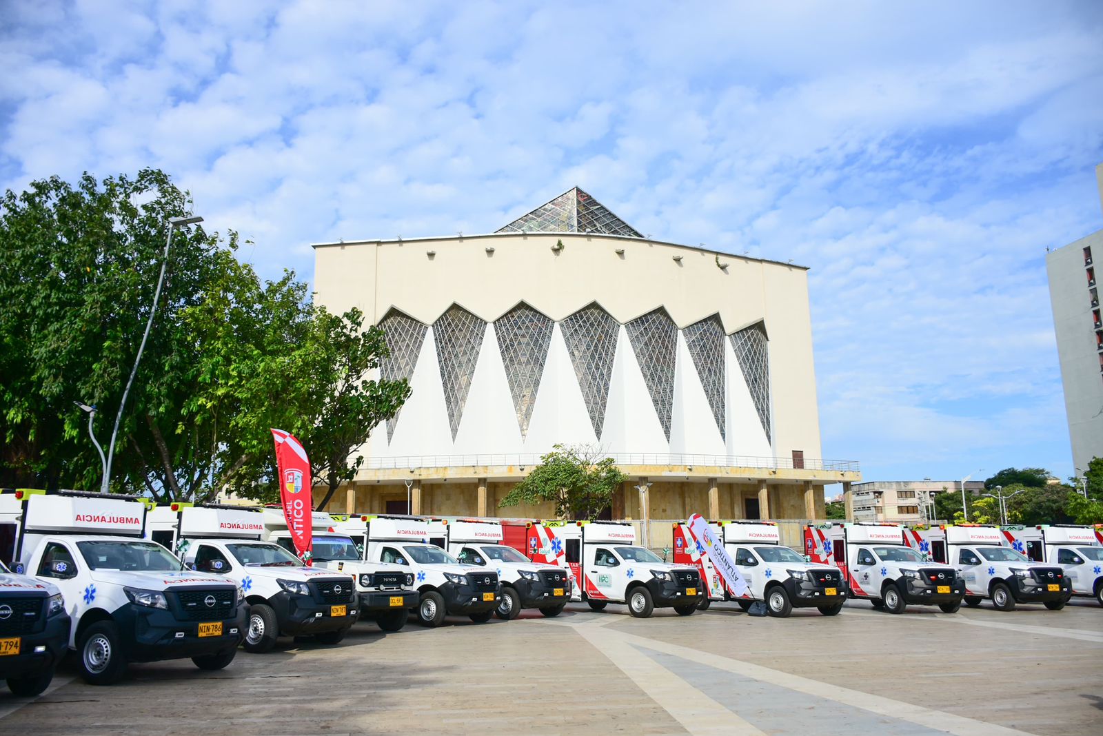 Con histórica entrega de ambulancias, Atlántico fortalece su capacidad de respuesta en salud