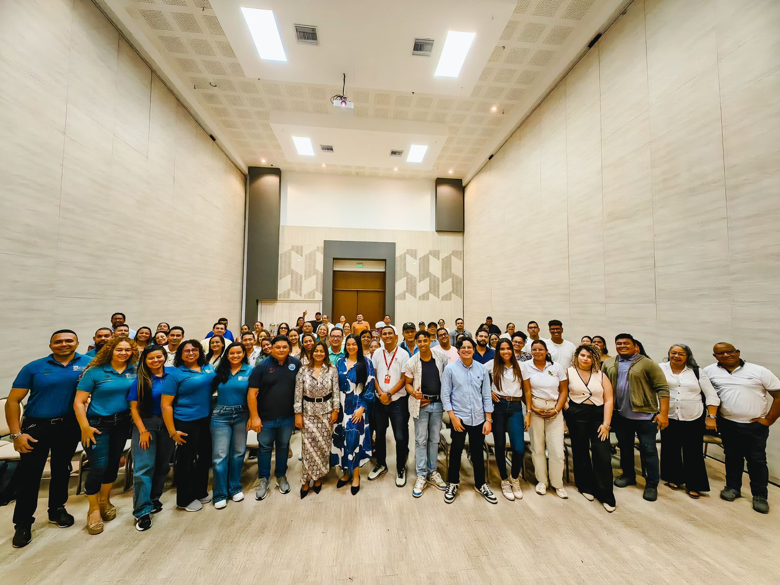 Docentes del Atlántico durante el lanzamiento de “Reto Maestro” 