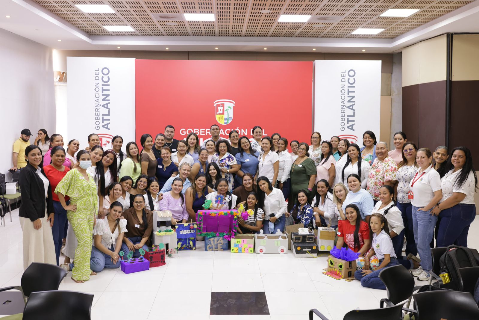 Inducción y formación a 80 nuevos docentes del Atlántico