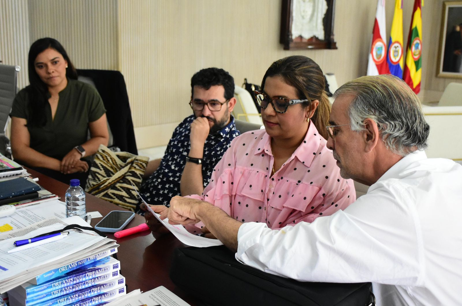 Gobernador Eduardo Verano consolida alianzas que garantizan el paso de la educación básica a la media en colegios del departamento