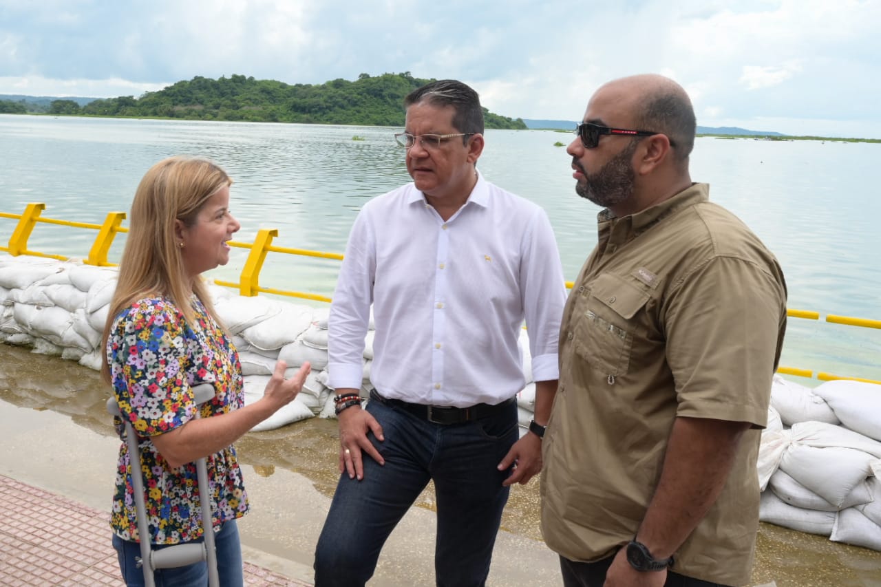 Atlantico CRA abrio tres compuertas Embalse del Guajaro